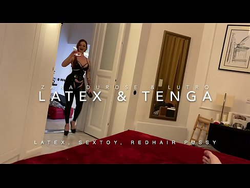 ❤️ Redheaded stepsister in latex costume yakasvirwa na stepbrother ❤️
